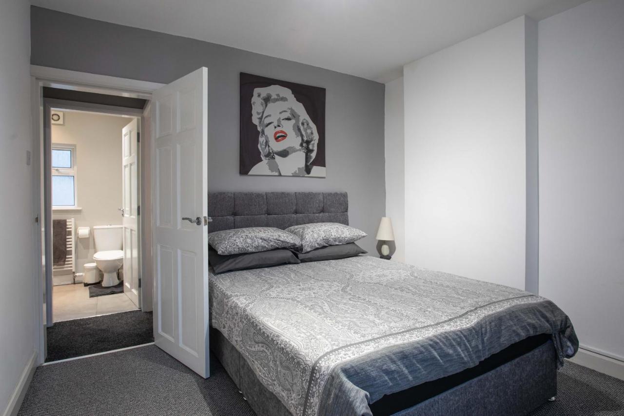 Refurbished Home, 8 Mins To Cc Belfast